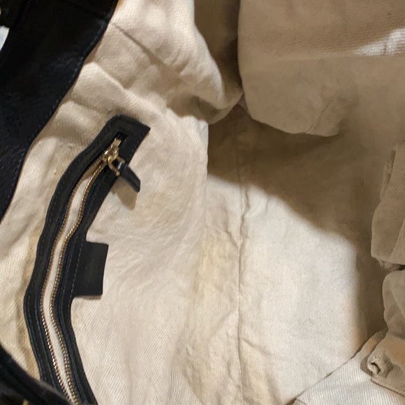 Gucci Bag - Picture 8 of 15